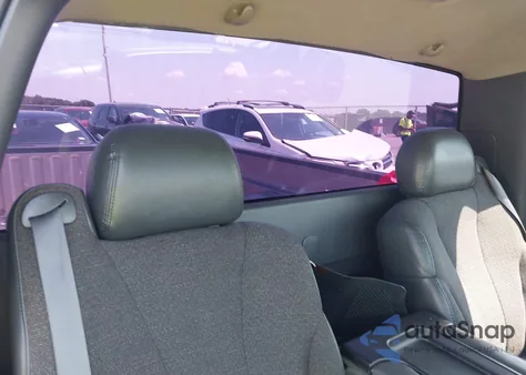 2001 Chevrolet Silverado 1500 z USA, uszkodzony, nr VIN 1GCEC14W01Z200228